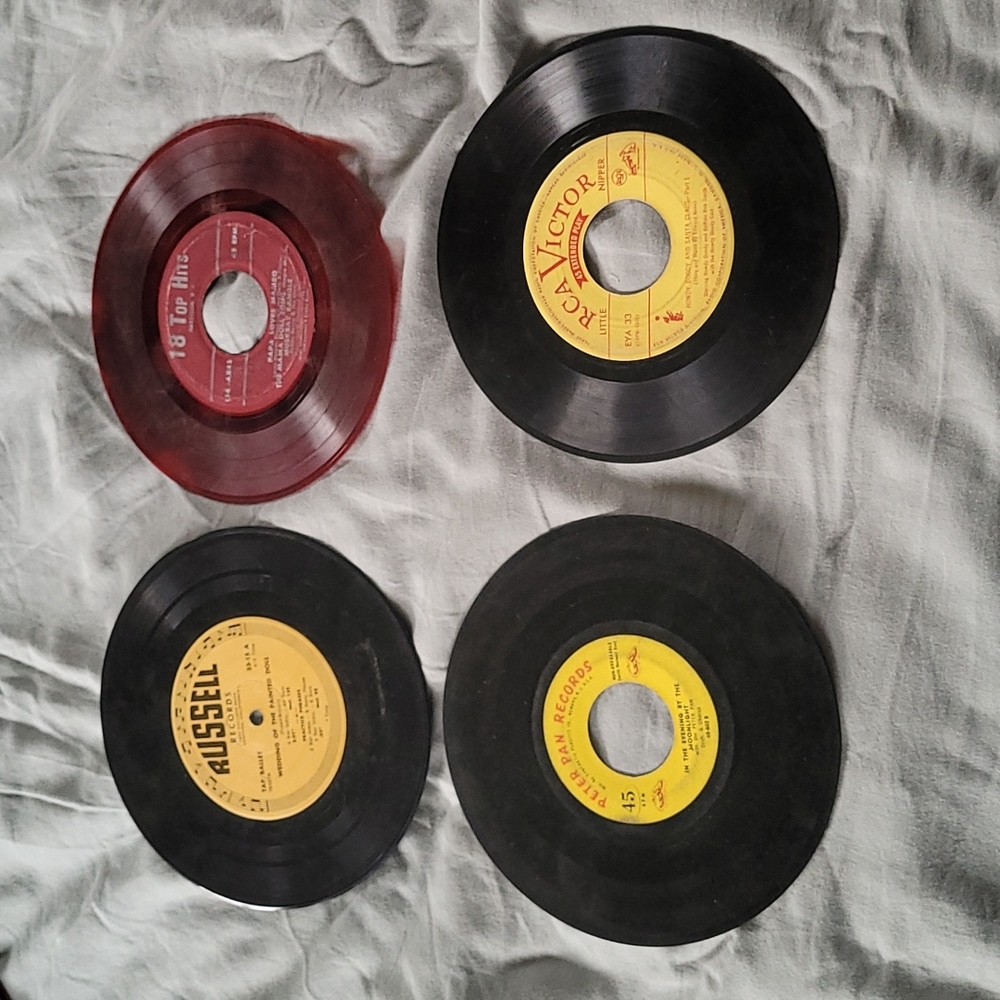 Set of 4 retro 45 and small 33